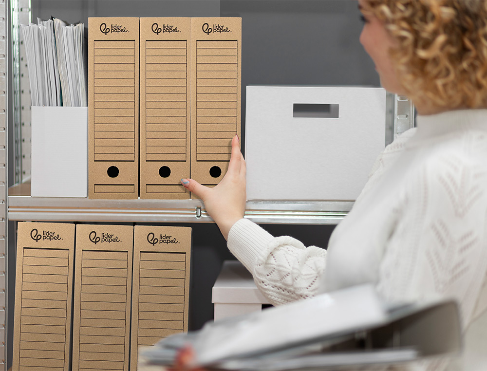 CAJA ARCHIVO DEFINITIVO LIDERPAPEL FOLIO DOBLE ANCHO CARTON RECICLADO 400G/M2 LOMO 200 MM KRAFT 367X200X251 MM